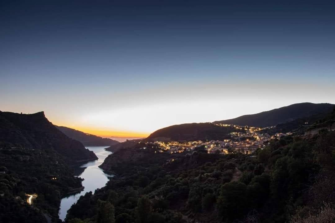 Casa De La Portuguesa, Bonita Terraza Con Barbacoa Guejar Sierra